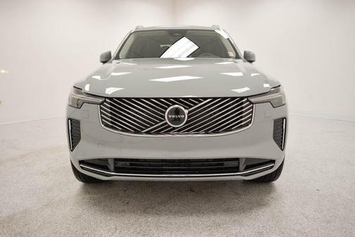 2026 Volvo XC90 B5 Core