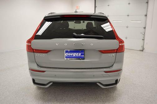 2025 Volvo XC60 Plug-In Hybrid T8 Plus