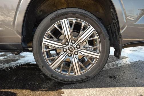 2023 Toyota Sequoia Capstone