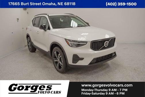 2026 Volvo XC40 B5 Core