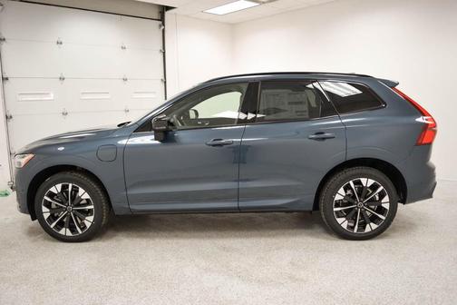 2026 Volvo XC60 Plug-In Hybrid T8 Plus