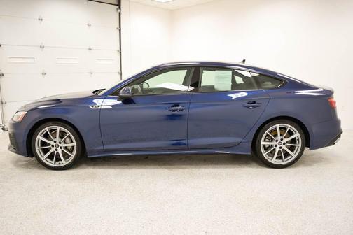 Navarra Blue Metallic 2025 Audi A5 Sportback 45 S line quattro Premium