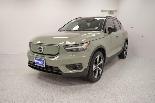 2021 Volvo XC40 Recharge Pure Electric P8