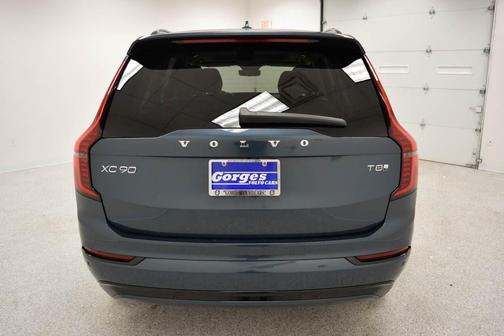 2026 Volvo XC90 Plug-In Hybrid T8 Ultra Dark Theme 7-Seater