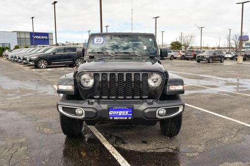 2023 Jeep Gladiator Sport