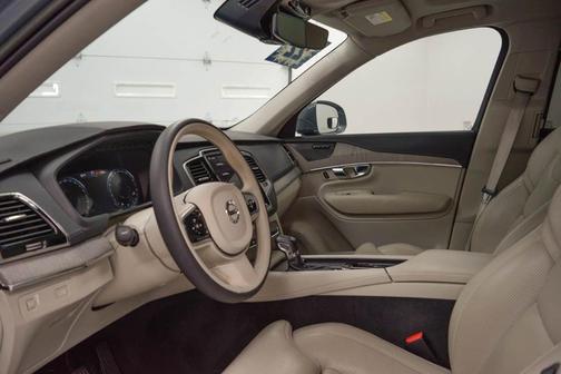 2022 Volvo XC90 T6 Inscription 6 Passenger