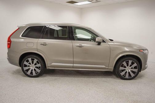 2022 Volvo XC90 T6 Inscription 7 Passenger