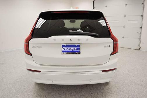 2026 Volvo XC90 B6 Plus 6-Seater