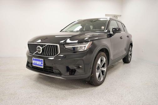 Black 2023 Volvo XC40 B5 Plus Bright Theme