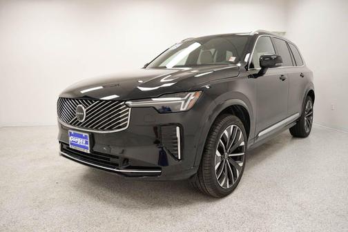 Onyx Black 2025 Volvo XC90 B6 Plus 7-Seater