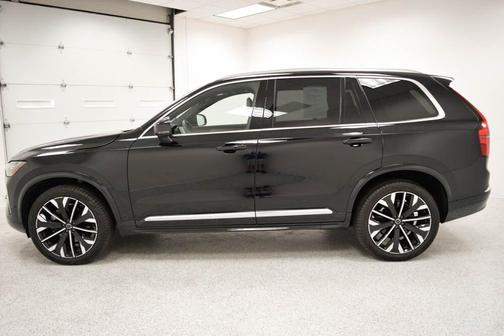 Onyx Black 2025 Volvo XC90 B6 Plus 7-Seater