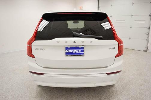 2023 Volvo XC90 B6 Ultimate 6-Seater