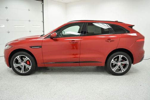 2019 Jaguar F-PACE S