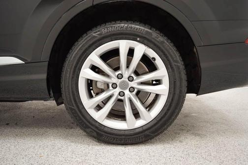 2019 Audi Q7 55 Premium Plus