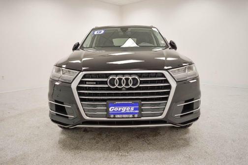 2019 Audi Q7 55 Premium Plus