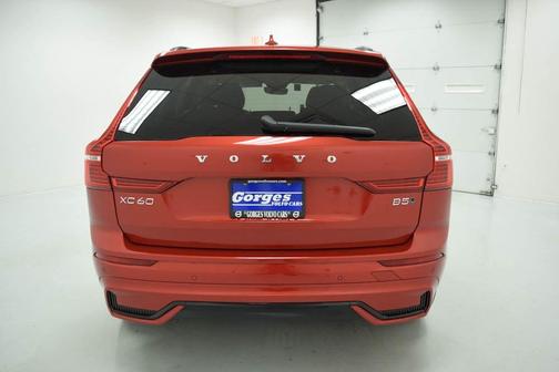 2025 Volvo XC60 B5 Core