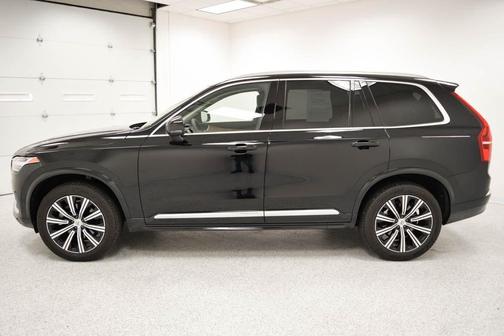 2024 Volvo XC90 B5 Plus Bright Theme