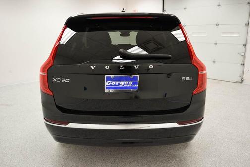 2024 Volvo XC90 B5 Plus Bright Theme
