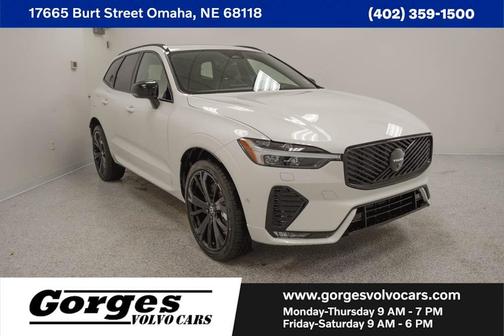 2026 Volvo XC60 B5 Ultra Black Edition