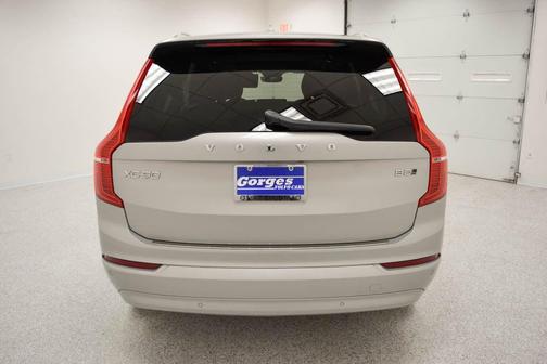 2023 Volvo XC90 B5 Core