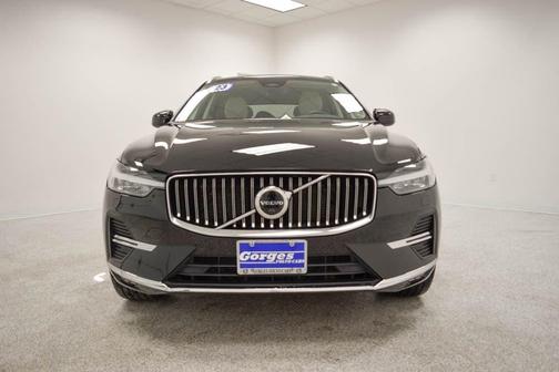 2023 Volvo XC60 B5 Ultimate Bright Theme