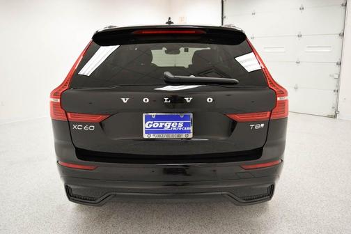 2025 Volvo XC60 Plug-In Hybrid T8 Plus
