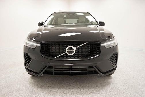 2025 Volvo XC60 Plug-In Hybrid T8 Plus