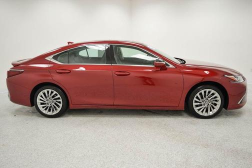2023 Lexus ES 300h Luxury