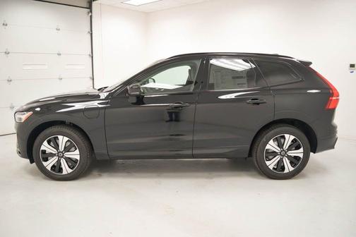 2025 Volvo XC60 Plug-In Hybrid T8 Core