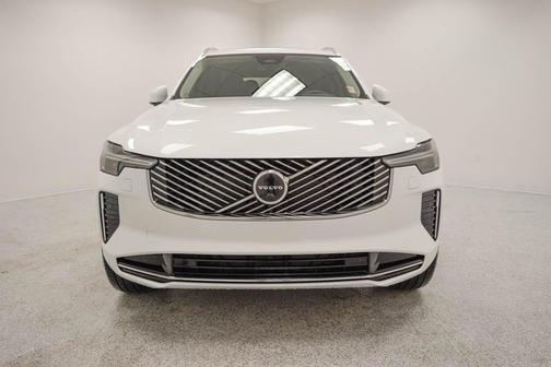 2026 Volvo XC90 B6 Plus 6-Seater