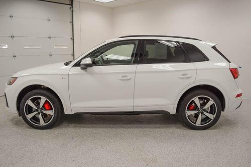 2024 Audi Q5 45 S line quattro Premium