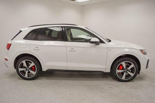 2024 Audi Q5 45 S line quattro Premium