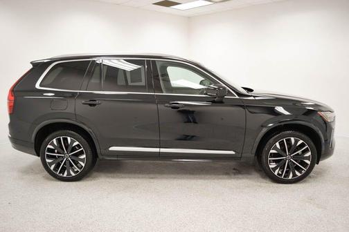 2025 Volvo XC90 B6 Plus 7-Seater