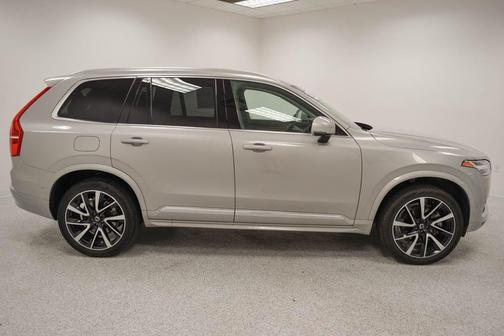2024 Volvo XC90 B5 Plus Bright Theme