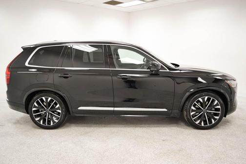 2026 Volvo XC90 B6 Ultra 6-Seater