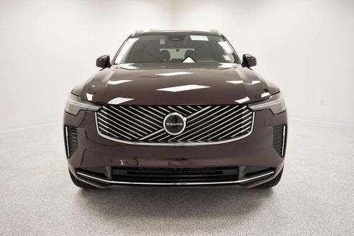 2025 Volvo XC90 B5 Core