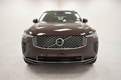 2025 Volvo XC90 B5 Core