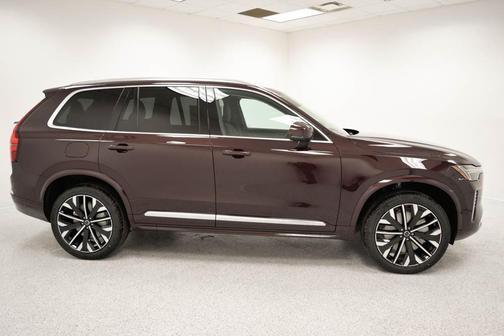2025 Volvo XC90 B5 Core