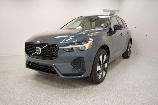 2025 Volvo XC60 Plug-In Hybrid T8 Plus