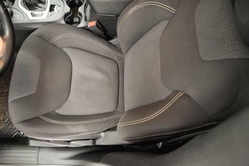 Bright White 2015 Jeep Cherokee Latitude