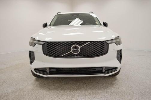 2026 Volvo XC90 B6 Ultra Dark Theme 6-Seater