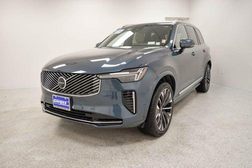 2025 Volvo XC90 B6 Plus 7-Seater