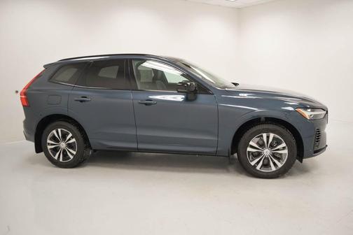 2025 Volvo XC60 Plug-In Hybrid T8 Core