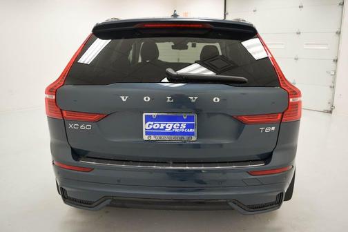 2025 Volvo XC60 Plug-In Hybrid T8 Core