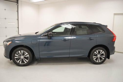 2025 Volvo XC60 Plug-In Hybrid T8 Core