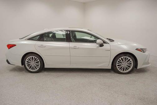2021 Toyota Avalon Hybrid Limited