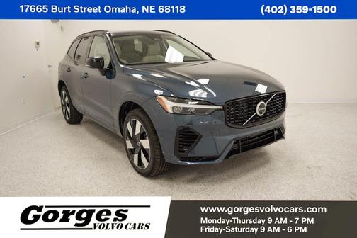 2025 Volvo XC60 Plug-In Hybrid T8 Plus