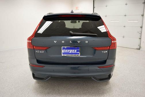 2025 Volvo XC60 Plug-In Hybrid T8 Plus