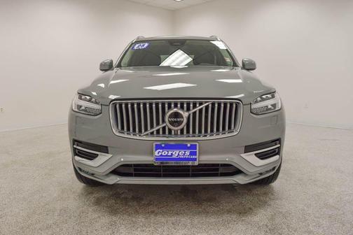 2025 Volvo XC90 B6 Plus 7-Seater