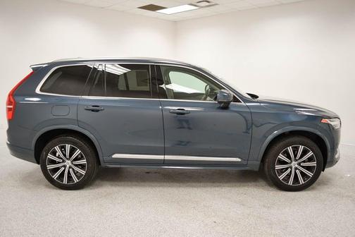 2024 Volvo XC90 B6 Plus Bright Theme 7-Seater
